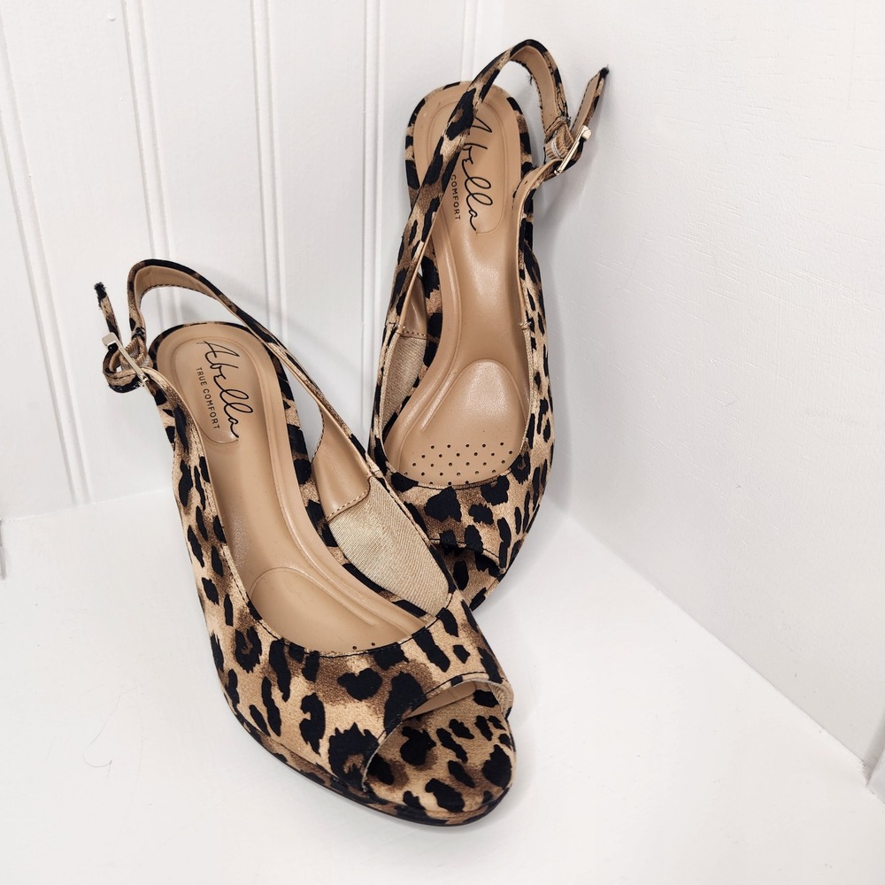 Abella Peep Toe Slingback Heels Womens 8M Leopard Print Fabric Pumps
